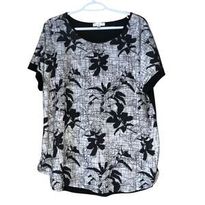 Jillian N Black and Gray Floral Print Short Sleeve Tee Size 1X